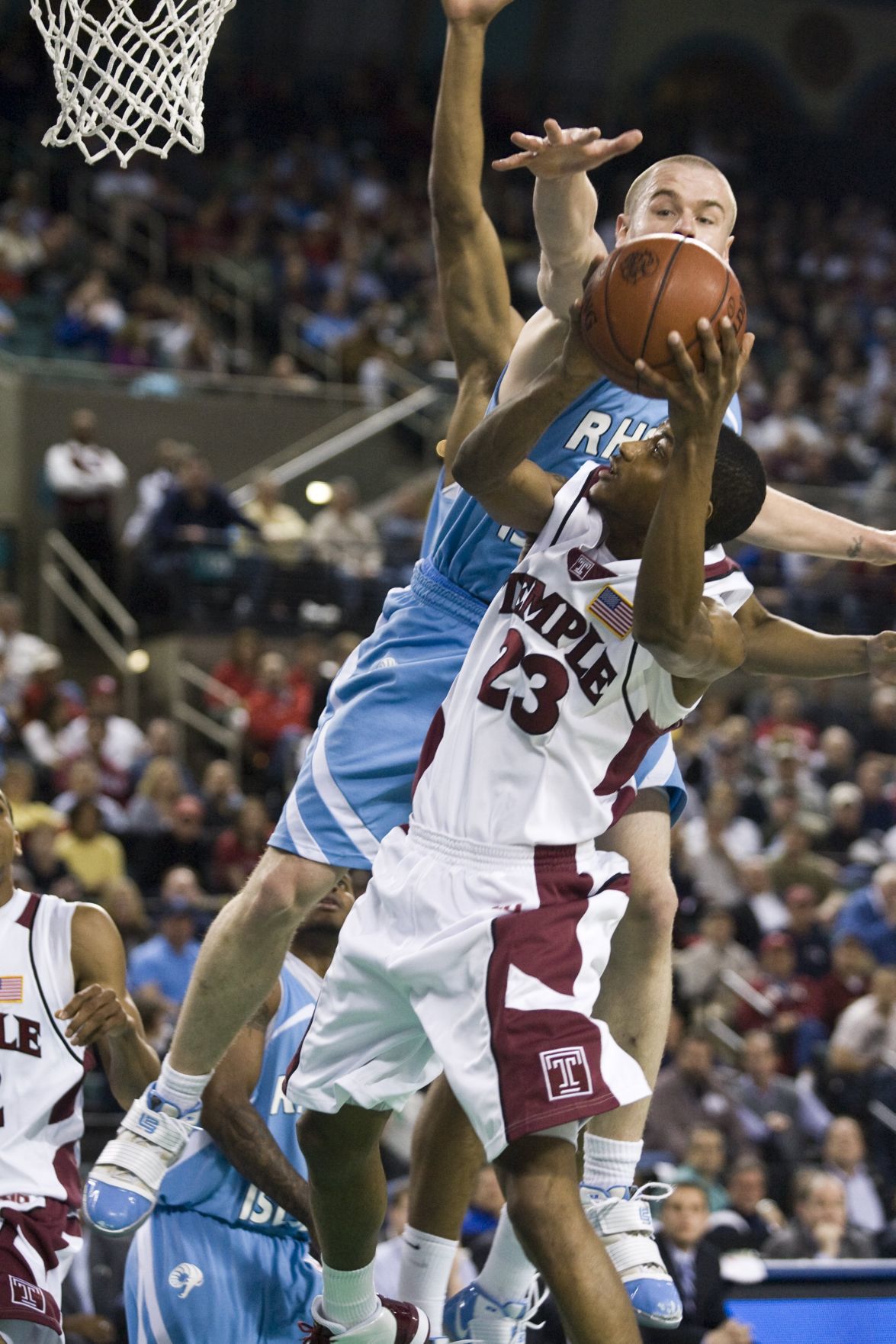 A10 basketball semis